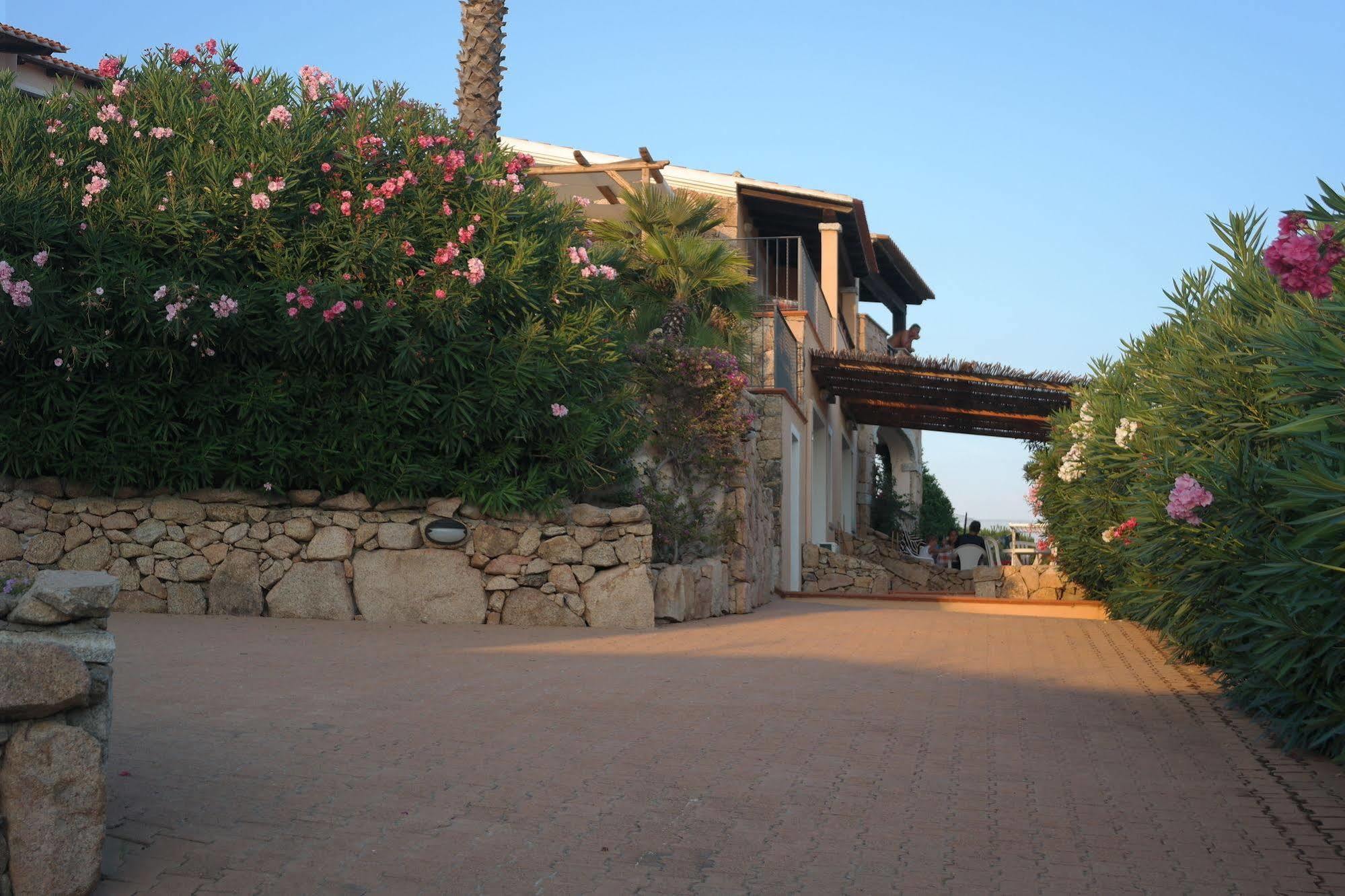 Sardinia Blu Residence Golfo Aranci Dış mekan fotoğraf